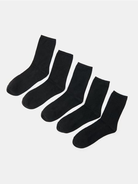 Długie skarpety 5 pack - czarny. Czarne skarpety męskie Sinsay, bez wzorów. Za 12.99 zł.