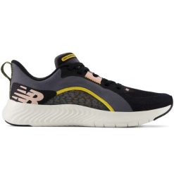 Buty New Balance treningowe WXBEYCB1 czarne. Czarne obuwie sportowe damskie bez wzorów, z syntetyku, do biegania. Za 451.81 zł.