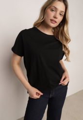 Czarny T-shirt Bawełniany Klasyczny o Fasonie Oversize z Dłuższym Tyłem Nemedora. Czarne bluzki damskie Born2be, m, bez wzorów, z bawełny, eleganckie, bez kołnierzyka. Za 39.99 zł.