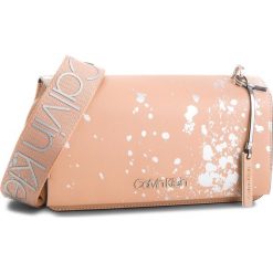 Torebka CALVIN KLEIN - Ck Candy Shoulder Sp K60K604379 901. Listonoszki damskie marki Calvin Klein. W wyprzedaży za 409.00 zł.