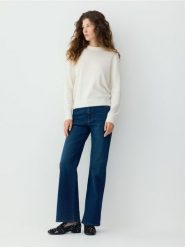 Sweter z kaszmiru - złamana biel. Swetry damskie Reserved, l, bez wzorów, z kaszmiru, bez kołnierzyka, bez ramiączek, bez kaptura. Za 499.99 zł.