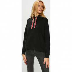 Jacqueline de Yong - Bluza. Bluzy damskie marki Jacqueline de Yong. W wyprzedaży za 49.90 zł.