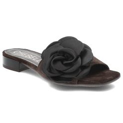 Klapki damskie Chebello, skórzane z eleganckim kwiatem na płaskim obcasie, brązowe, 4673-080. Brązowe sandały damskie CheBello, bez wzorów, bez obcasa, na obcasie, bez zapięcia. Za 309.00 zł.
