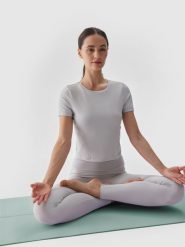 4F Koszulka do jogi i pilatesu slim szybkoschnąca damska - szara XL. Szare koszulki sportowe damskie 4f, xl, bez wzorów, z dzianiny, bez kołnierzyka, bez ramiączek, na fitness i siłownię. W wyprzedaży za 39.99 zł.