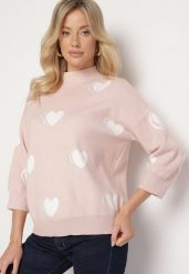 Jasnoróżowy Sweter z Modalem i Wiskozą w Serca Zeanita. Czerwone swetry damskie Born2be, s, bez wzorów, z jeansu, eleganckie, bez kołnierzyka, bez ramiączek, bez kaptura. Za 109.99 zł.