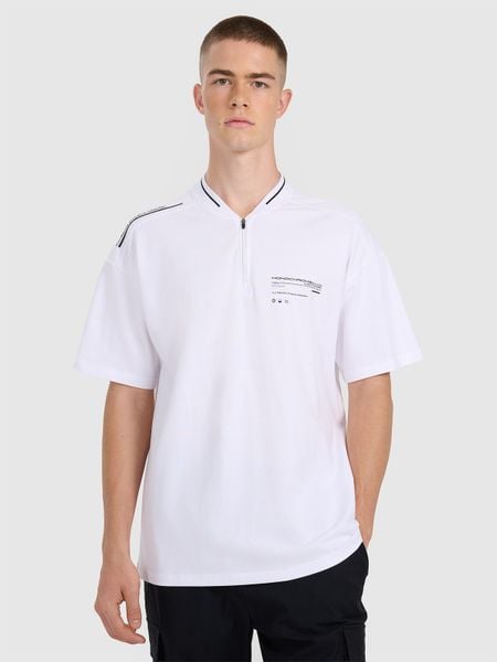 4F Koszulka polo oversize męska - biała M. Białe koszulki polo męskie 4f, m, bez wzorów, z materiału, sportowe, bez ramiączek. W wyprzedaży za 79.99 zł.