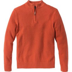 Sweter ze stójką bonprix ciemnopomarańczowy. Swetry przez głowę męskie marki bonprix. Za 34.99 zł.