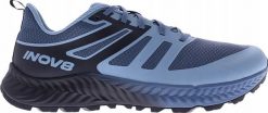 Inov-8 Inov-8 Trailfly Standard 001148-BGBKST-S-001 Niebieskie 46,5. Niebieskie buty sportowe męskie Inov-8, bez zapięcia. Za 518.04 zł.