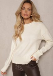 Jasnobeżowy Sweter z Domieszką Wełny Torissia. Brązowe swetry damskie Renee, bez wzorów, z wełny, biznesowe, bez kołnierzyka, bez ramiączek, długie, bez kaptura. Za 139.99 zł.