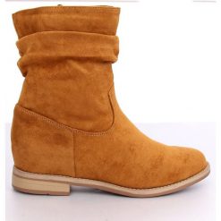 Brązowe Botki na ukrytym koturnie miodowe NC838 Camel. Brązowe botki damskie ButyModne, bez obcasa, na koturnie, bez zapięcia. W wyprzedaży za 149.00 zł.