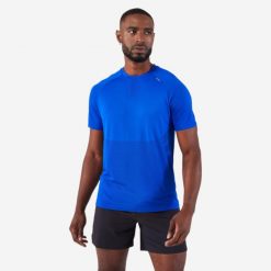 Koszulka do biegania męska Kiprun Run 500 Comfort. Niebieskie koszulki sportowe męskie KIPRUN, m, bez wzorów, z materiału, bez kołnierzyka, bez ramiączek, do biegania. Za 89.99 zł.