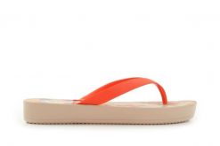 Japonki Dijean 278 995 Tomato Multi, Czerwony, Guma - 40. Czerwone klapki damskie Dijean, bez wzorów, z gumy, klasyczne, bez obcasa. W wyprzedaży za 26.10 zł.