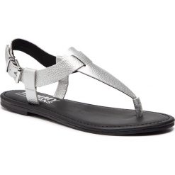 Sandały TOMMY JEANS - Shiny Metallic Flat Sandal EN0EN00566 Silver 000. Klapki damskie Tommy Jeans. W wyprzedaży za 239.00 zł.