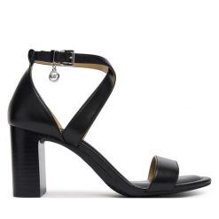 Sandały MICHAEL Michael Kors. Czarne kozaki damskie MICHAEL Michael Kors, bez obcasa, na słupku. Za 699.99 zł.