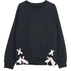 Czarna Bluza Island of Wonder. Czarne bluzy dla dziewczynek marki Born2be. Za 54.99 zł.