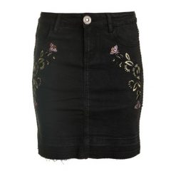Desigual Spódnica Damska Exo Red 26 Czarny. Spódnice damskie marki Desigual. W wyprzedaży za 157.00 zł.