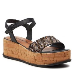 Sandały Tamaris. Czarne klapki damskie Tamaris, bez wzorów, bez obcasa, na koturnie, bez zapięcia. Za 199.99 zł.