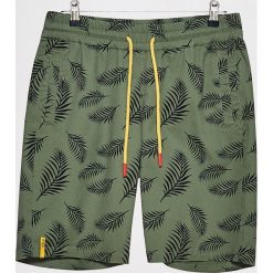 Szorty z roślinnym printem - Khaki. Szorty męskie marki Cropp. W wyprzedaży za 39.99 zł.