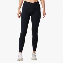 Długie legginsy treningowe damskie Swedemount Core Wrap szybkoschnące. Czarne bielizna termoaktywna damska SWEDEMOUNT, bez wzorów. W wyprzedaży za 125.00 zł.