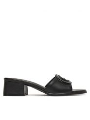 Guess Klapki FLJCNN LEP03 Czarny. Czarne klapki damskie Guess, z aplikacjami, ze skóry, bez obcasa. Za 449.99 zł.