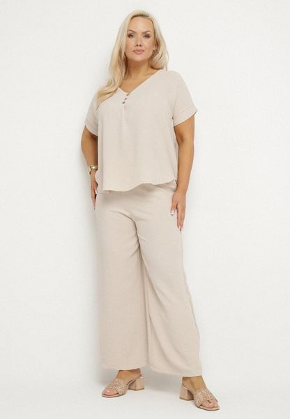 Jasnobeżowy Komplet o Fasonie Oversize Bluzka i Szerokie Spodnie Amisora. Brązowe bluzki damskie Born2be, uniwersalny, bez wzorów. Za 99.99 zł.