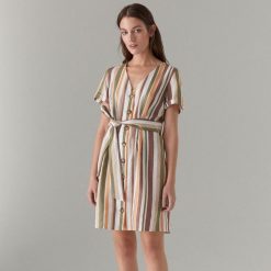 Sukienka w paski z lnu - Beżowy. Sukienki damskie marki Mohito. Za 159.99 zł.