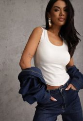 Biały Wiskozowy Top Dopasowany z Kwadratowym Dekoltem Bez Rękawów Bilincja. Białe koszule damskie Renee, m, bez wzorów, z jeansu, bez kołnierzyka, bez ramiączek. Za 54.99 zł.