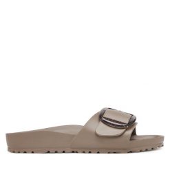 Klapki Birkenstock. Brązowe klapki damskie Birkenstock, bez wzorów, bez obcasa. Za 249.99 zł.
