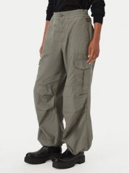 G-Star Raw Spodnie materiałowe D29375-D387 Zielony Loose Fit. Zielone spodnie materiałowe damskie G-Star Raw, bez wzorów, z bawełny. Za 391.99 zł.
