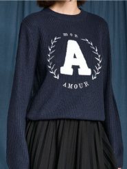 Sweter w prążek - granatowy. Niebieskie swetry damskie Sinsay, l, bez wzorów, bez kołnierzyka, bez ramiączek, długie, bez kaptura. W wyprzedaży za 22.99 zł.