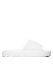 Guess Klapki F6GZ04 BB00F Biały. Białe klapki męskie Guess, z syntetyku. Za 152.99 zł.