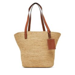 Torebka Manebi. Brązowe torebki do ręki damskie Manebi, bez wzorów, klasyczne, bez dodatków. Za 849.99 zł.