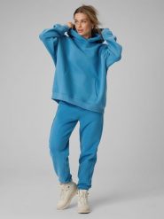 4F Spodnie dresowe joggery damskie - niebieskie XS. Niebieskie spodnie dresowe damskie 4f, xs, bez wzorów, z bawełny. Za 149.99 zł.