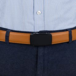 Pasek męski skórzany 3,5 cm klamra automatyczna Beltimore camel 50-584 : Kolory - brązowy, beżowy, Rozmiar pasków - r.105-120 cm. Brązowe paski damskie bez wzorów, ze skóry, wizytowe. Za 64.99 zł.