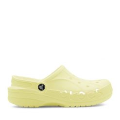 Klapki Crocs. Zielone klapki damskie Crocs, bez wzorów, bez obcasa. Za 139.99 zł.