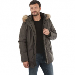 Parka w kolorze khaki. Parki męskie marki bonprix. W wyprzedaży za 272.95 zł.