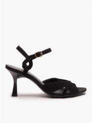 Czarne sandały na szpilce. Czarne sandały damskie Ryłko, bez wzorów, z gumy, bez obcasa, na obcasie, bez zapięcia. Za 399.99 zł.