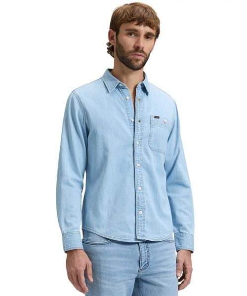 MESKA KOSZULA LEE LEESURE SHIRT HELIOS 112376585. Koszule męskie Lee, s, bez wzorów, bez kołnierzyka, bez ramiączek. Za 149.99 zł.