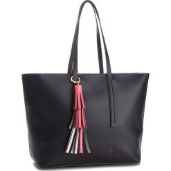 Torebka CALVIN KLEIN - Pop Shopper K60K604470 001. Czarne torebki shopper damskie Calvin Klein, ze skóry ekologicznej. Za 699.00 zł.