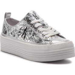 Sneakersy CALVIN KLEIN JEANS - Zolah RE9848 Silver. Półbuty damskie marki Calvin Klein Jeans. Za 519.00 zł.
