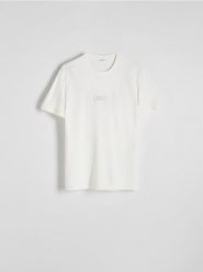 T-shirt regular fit z aplikacją - złamana biel. T-shirty męskie Reserved, l, z aplikacjami, z dzianiny, bez kołnierzyka. W wyprzedaży za 49.99 zł.
