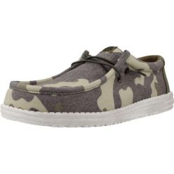 Buty HEY DUDE WALLY WASHED CAMO Zielony. Zielone trekkingi męskie PRO BRANDS, trekkingowe. Za 248.99 zł.