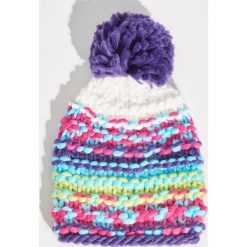 Czapka o grubym splocie z pomponem - Wielobarwn. Czapki i kapelusze damskie marki Sinsay. W wyprzedaży za 14.99 zł.