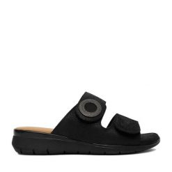 Klapki Go Soft. Czarne klapki damskie GO SOFT, bez wzorów, bez obcasa. Za 169.99 zł.