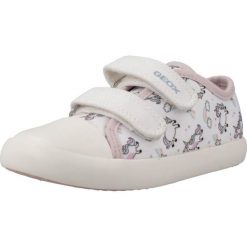 Tenisówki Geox Model B Gisli Girl Kolor Biały. Białe trampki i tenisówki dziewczęce Geox, bez wzorów, z materiału, bez zapięcia. Za 217.95 zł.