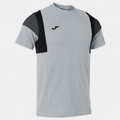 Koszulka sportowa męska Joma Confort. Czarne koszulki polo męskie Joma, m, bez wzorów, z bawełny, bez kołnierzyka, bez ramiączek. Za 76.15 zł.