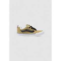 Obuwie sportowe Mężczyzna VANS Knu Skool. Brązowe buty sportowe męskie Vans, bez zapięcia. Za 291.99 zł.