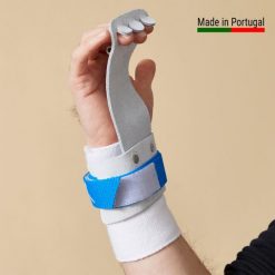 Skóry gimnastyczne męskie na drążek Domyos. Szare sandały dziewczęce DOMYOS, z materiału, bez zapięcia. Za 129.99 zł.