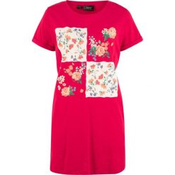 Długi shirt "boxy" z rozcięciami po bokach bonprix czerwony z nadrukiem. Bluzki damskie bonprix. Za 24.99 zł.