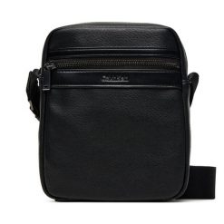 Saszetka Calvin Klein. Czarne saszetki męskie Calvin Klein, młodzieżowe, małe. Za 229.99 zł.